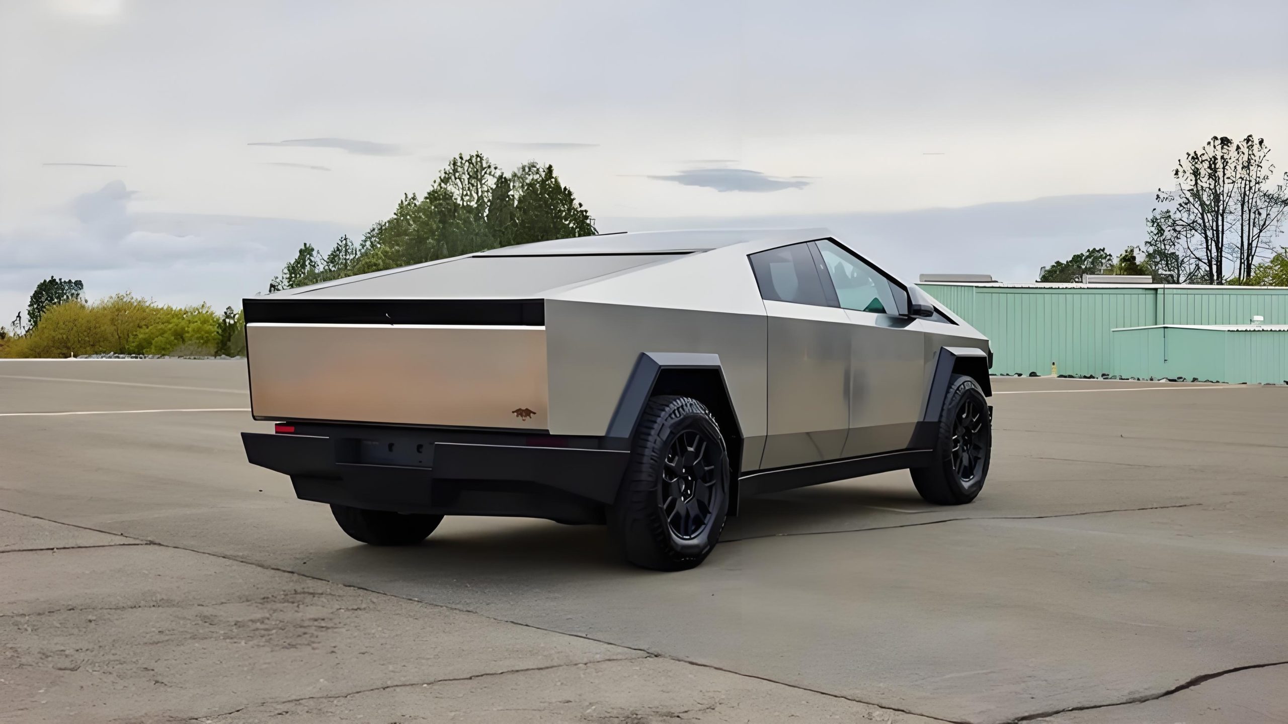 特斯拉Cybertruck年内引入新电池技术，成本大幅降低-圈子社区